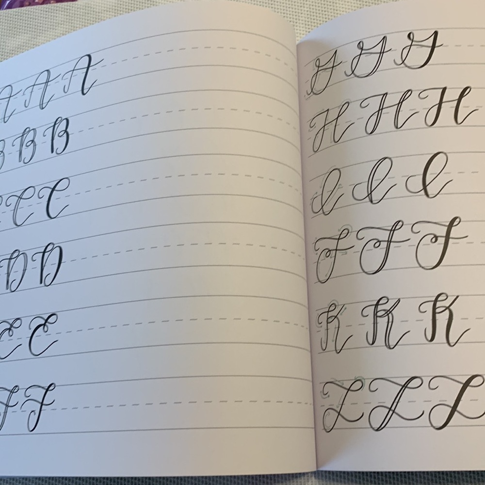 Pretty Simple Lettering Modern Calligraphy & Hand Lettering for Beginners - Picture 6 of 8
